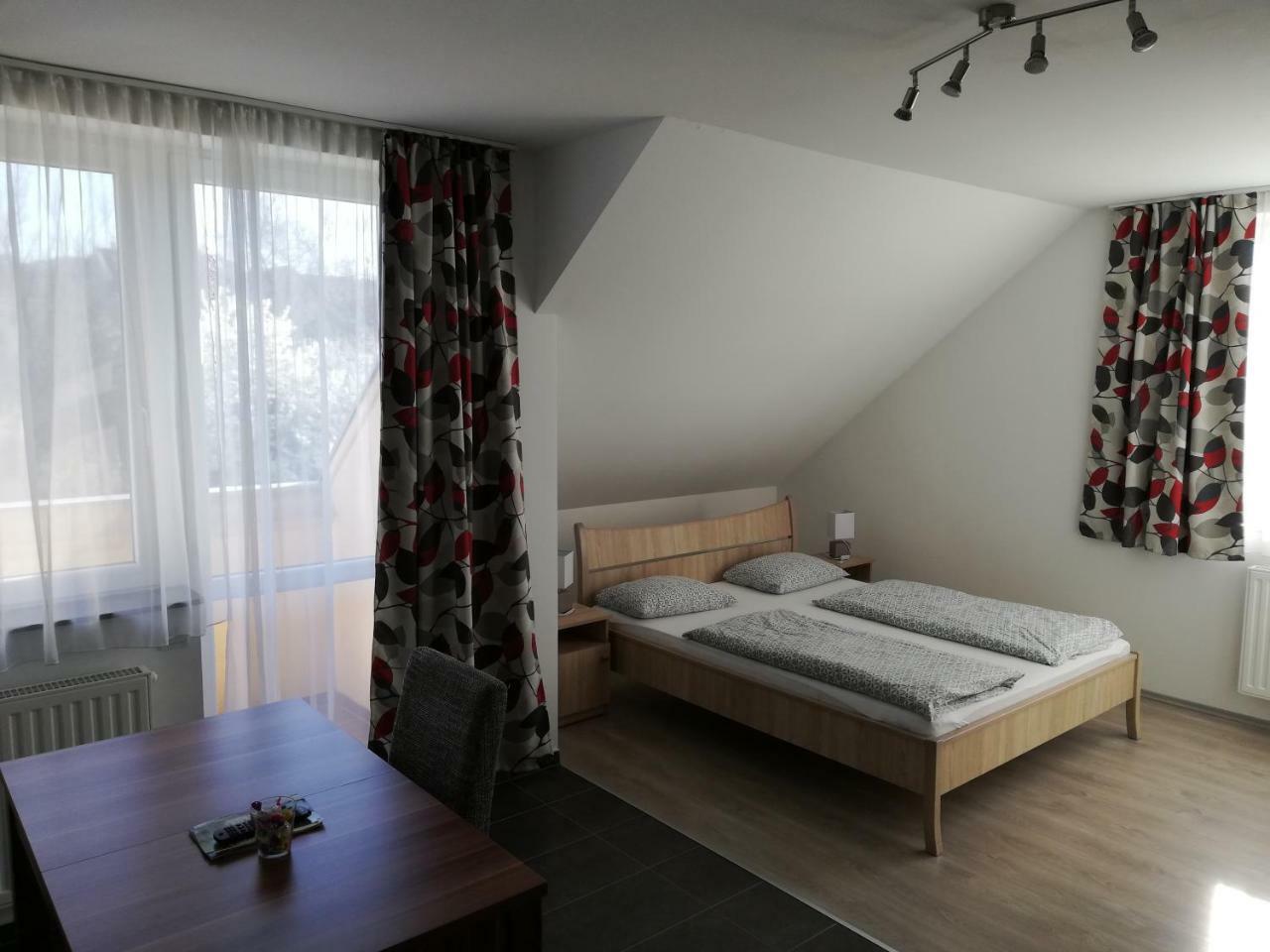 Apartman 25 Sopron Exterior photo